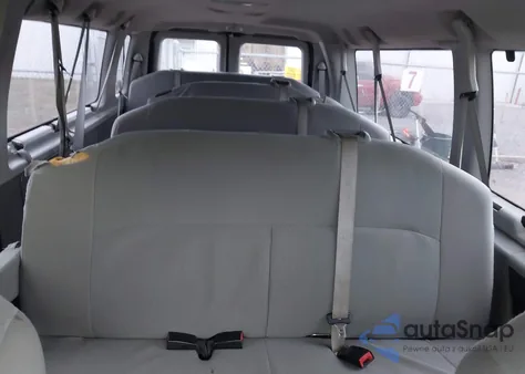 2011 Ford E-350 Super Duty Xlt z USA, uszkodzony, nr VIN 1FBSS3BL5BDA60092